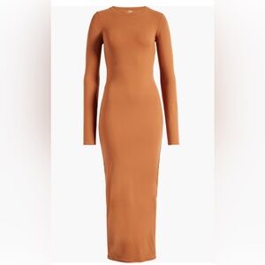 SKIMS
Fits Everybody Long Sleeve Crewneck Dress
